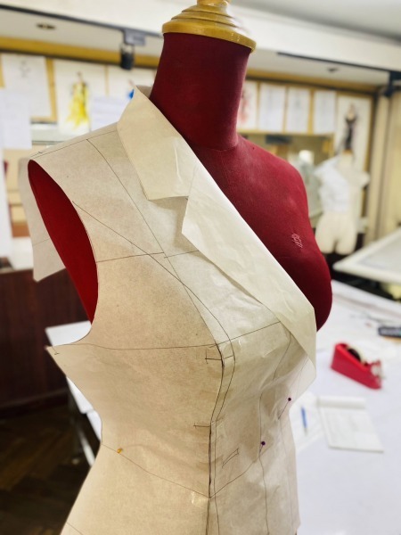 โรงเรียนสอนตัดเสื้องามวิไล